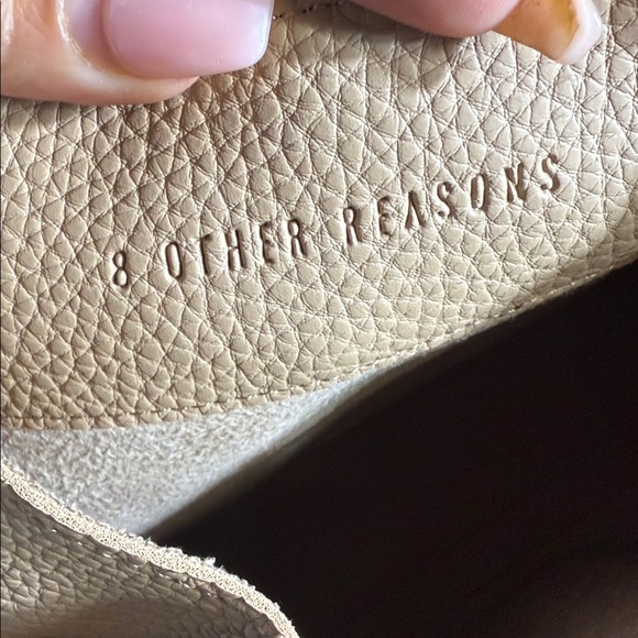 8 Other Reasons Tan Vegan Leather Slouchy Bucket Bag - Picture 9 of 9